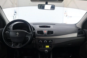 Седан Renault Fluence 2011 года, 655000 рублей, Орёл