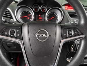 Внедорожник Opel Mokka 2014 года, 979000 рублей, Тюмень