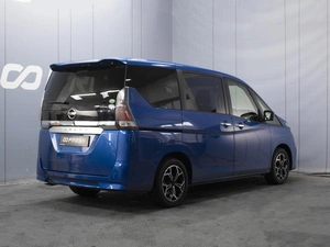 Минивэн Nissan Serena 2018 года, 1930000 рублей, Омск