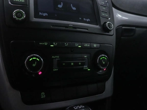 Внедорожник Skoda Yeti 2013 года, 849000 рублей, Красноярск