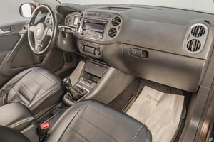 Внедорожник Volkswagen Tiguan 2014 года, 1799000 рублей, Челябинск