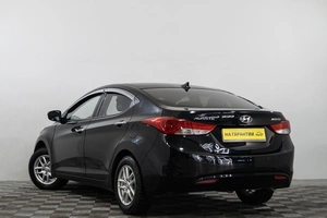 Седан Hyundai Avante 2011 года, 969000 рублей, Сургут