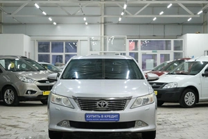Седан Toyota Camry 2012 года, 1539000 рублей, Омск