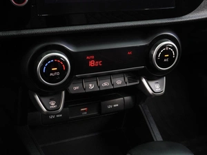 Седан Kia Rio 2021 года, 1619000 рублей, Воронеж