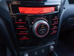 Внедорожник SsangYong Tivoli XLV 2016 года, 1669000 рублей, Саратов