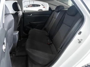 Седан Hyundai Solaris 2017 года, 1374000 рублей, Ставрополь