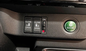 Минивэн Honda Stepwgn 2016 года, 2100000 рублей, Красноярск