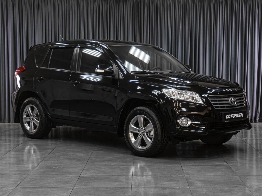 Внедорожник Toyota RAV4 2011 года, 1399000 рублей, Тюмень