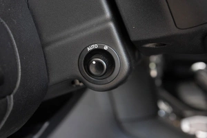 Внедорожник Land Rover Discovery 2010 года, 1369000 рублей, Красноярск