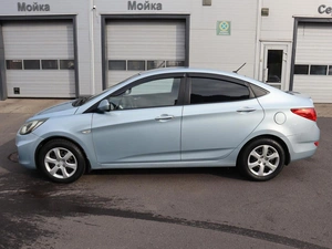 Седан Hyundai Solaris 2013 года, 905000 рублей, Железногорск