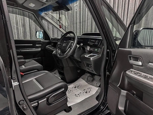 Минивэн Honda Stepwgn 2020 года, 2499000 рублей, Красноярск
