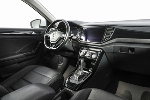 Внедорожник Volkswagen T-Roc 2021 года, 2199000 рублей, Новосибирск