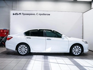 Седан Honda Accord 2013 года, 1470000 рублей, Красноярск