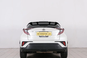 Внедорожник Toyota C-HR 2018 года, 1889000 рублей, Красноярск