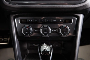 Внедорожник Volkswagen Tiguan 2020 года, 3149000 рублей, Пермь