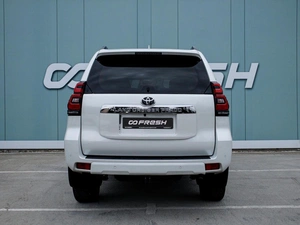 Внедорожник Toyota Land Cruiser Prado 2018 года, 4200000 рублей, Большой Сочи