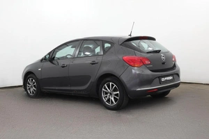 Хетчбэк Opel Astra 2012 года, 670000 рублей, Орёл