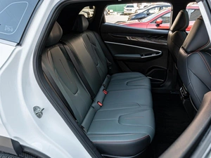 Внедорожник Geely Atlas 2024 года, 2415000 рублей, Краснодар