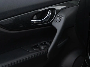 Внедорожник Nissan X-Trail 2016 года, 1699050 рублей, Москва