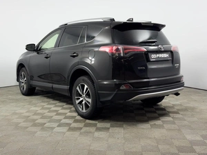 Внедорожник Toyota RAV4 2016 года, 2498900 рублей, Казань