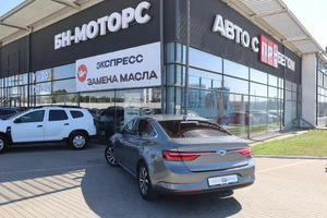 Седан Renault Samsung SM6 2022 года, 2050000 рублей, Мирное