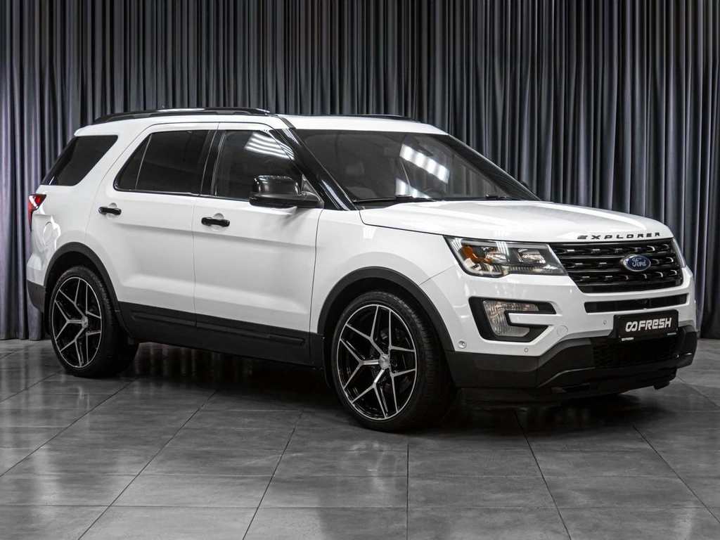 Внедорожник Ford Explorer 2016 года, 2949000 рублей, Тюмень