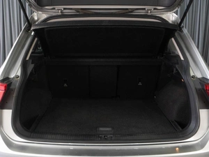 Внедорожник Volkswagen Tiguan 2017 года, 2148070 рублей, Тюмень