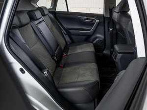 Внедорожник Toyota RAV4 2025 года, 4140000 рублей, Краснодар