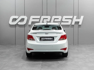 Седан Hyundai Solaris 2014 года, 779000 рублей, Тюмень