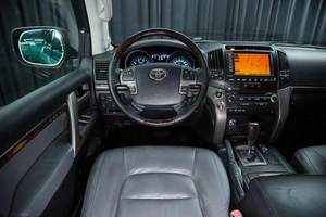 Внедорожник Toyota Land Cruiser 2010 года, 3200000 рублей, Красноярск