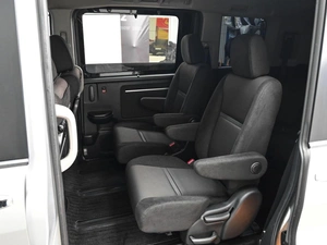 Минивэн Honda Stepwgn Spada 2018 года, 2597000 рублей, Ставрополь