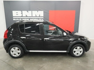 Хэтчбек Renault Sandero 2012 года, 750000 рублей, Курск