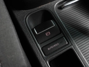 Внедорожник Volkswagen Tiguan 2013 года, 1579000 рублей, Воронеж
