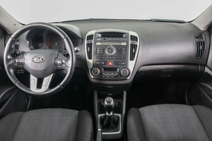 Хетчбэк Kia Ceed 2010 года, 719000 рублей, Пермь