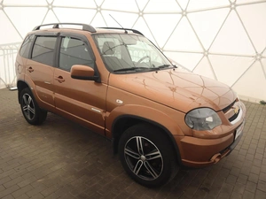 Внедорожник Chevrolet Niva 2017 года, 780000 рублей, Орёл