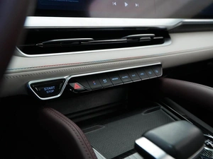 Внедорожник Geely Monjaro 2023 года, 3178444 рублей, Москва