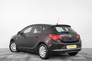 Хетчбэк Opel Astra 2013 года, 869000 рублей, Кемерово