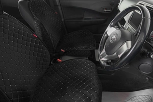 Хетчбэк Toyota Ractis 2010 года, 879000 рублей, Кемерово