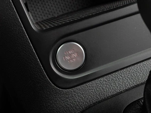 Внедорожник Volkswagen Tiguan 2012 года, 1679000 рублей, Тюмень