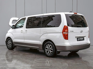 Минивэн Hyundai H-1 2019 года, 4750000 рублей, Краснодар