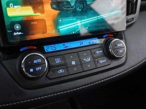 Внедорожник Toyota RAV4 2019 года, 2749325 рублей, Москва