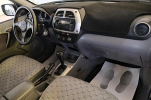 Внедорожник Toyota RAV4 2001 года, 769000 рублей, Омск