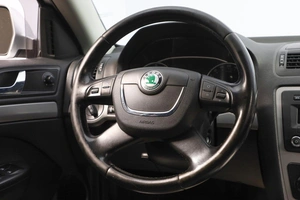 Универсал Skoda Octavia 2010 года, 809000 рублей, Новосибирск
