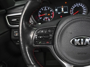 Седан Kia Optima 2018 года, 2170000 рублей, Ставрополь