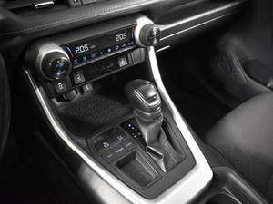 Внедорожник Toyota RAV4 2021 года, 2570100 рублей, Казань