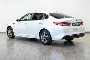 Седан Kia Optima 2017 года, 1499000 рублей, Саратов