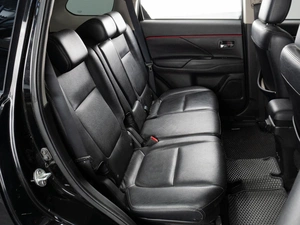 Внедорожник Mitsubishi Outlander 2015 года, 1900000 рублей, Тюмень
