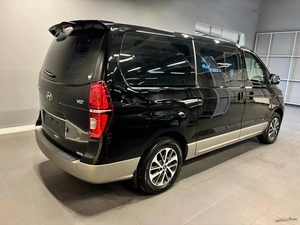 Минивэн Hyundai Grand Starex 2019 года, 4350000 рублей, Красноярск