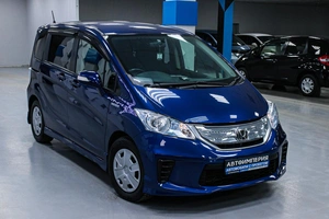 Минивэн Honda Freed 2011 года, 998000 рублей, Солонцы