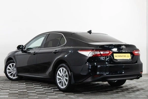 Седан Toyota Camry 2021 года, 2899000 рублей, Сургут